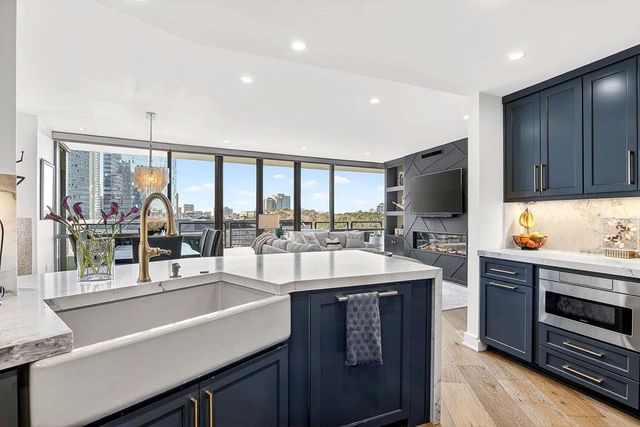 700 Park Regency NE Place 1106, Atlanta, GA 30326