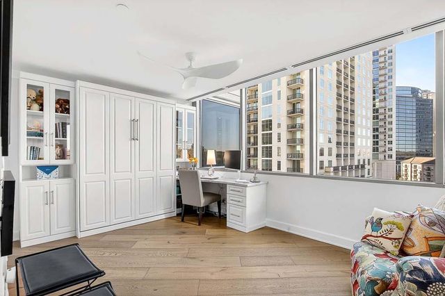 700 Park Regency NE Place 1106, Atlanta, GA 30326