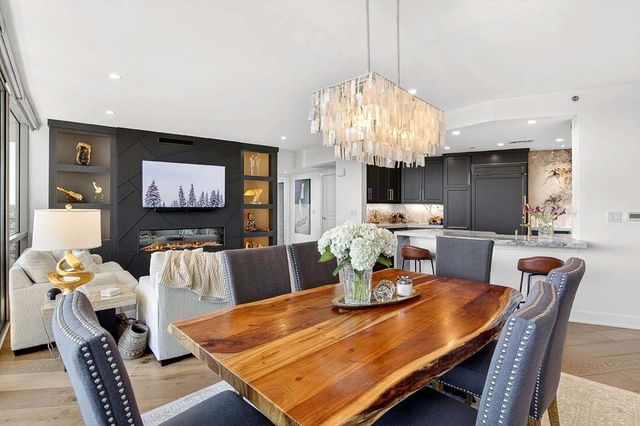 700 Park Regency NE Place 1106, Atlanta, GA 30326