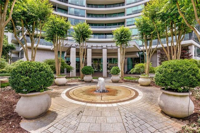 700 Park Regency NE Place 1106, Atlanta, GA 30326