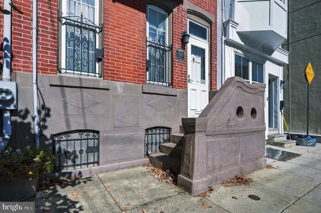 1327 WHARTON ST, Philadelphia, PA 19147