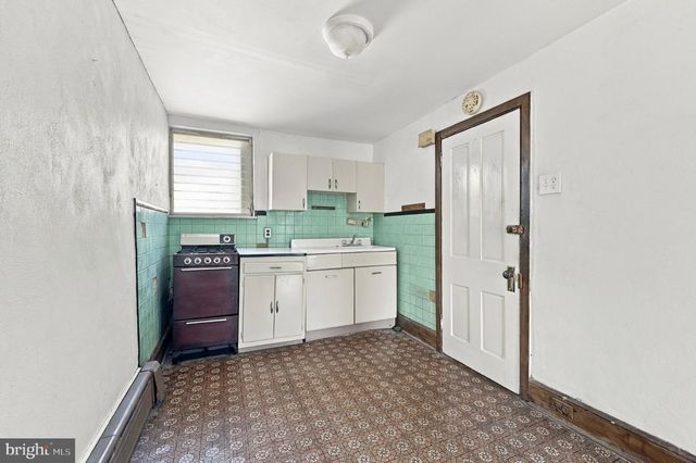 1327 WHARTON ST, Philadelphia, PA 19147