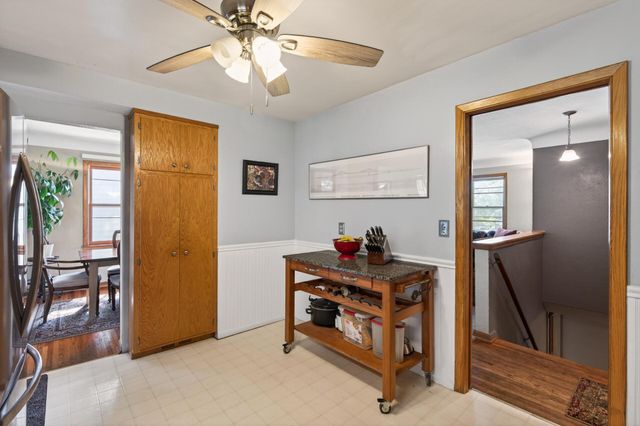 765 Rose Place, Roseville, MN 55113