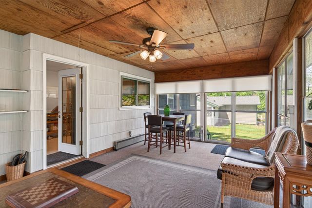 765 Rose Place, Roseville, MN 55113