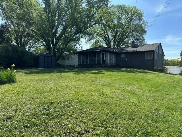 765 Rose Place, Roseville, MN 55113