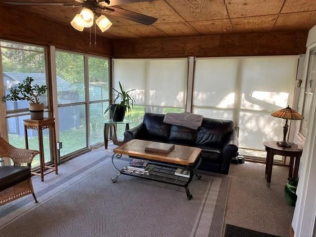 765 Rose Place, Roseville, MN 55113