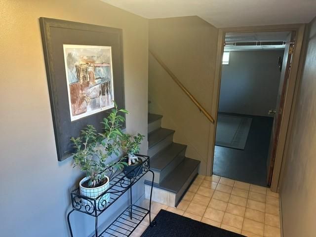 765 Rose Place, Roseville, MN 55113