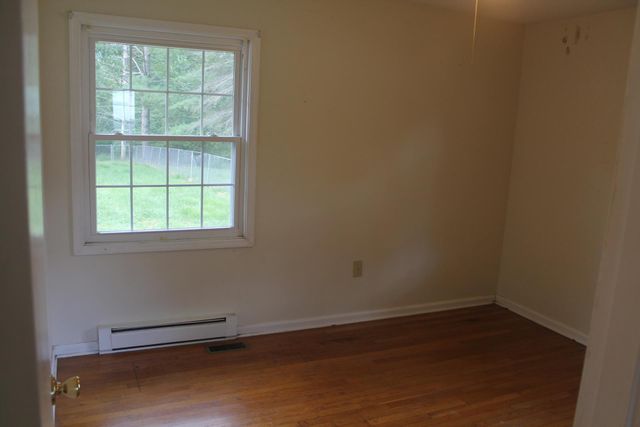 114 Cliffview DR, Covington, VA 24426