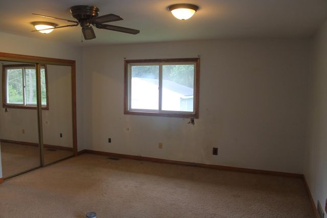 114 Cliffview DR, Covington, VA 24426