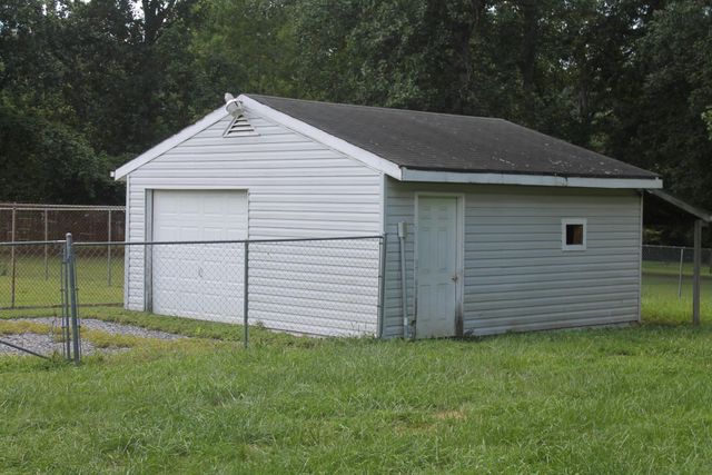 114 Cliffview DR, Covington, VA 24426