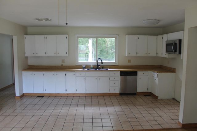 114 Cliffview DR, Covington, VA 24426