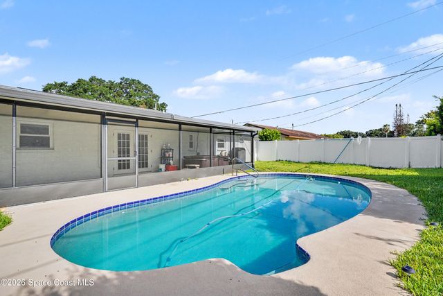886 Barris Lane, Rockledge, FL 32955