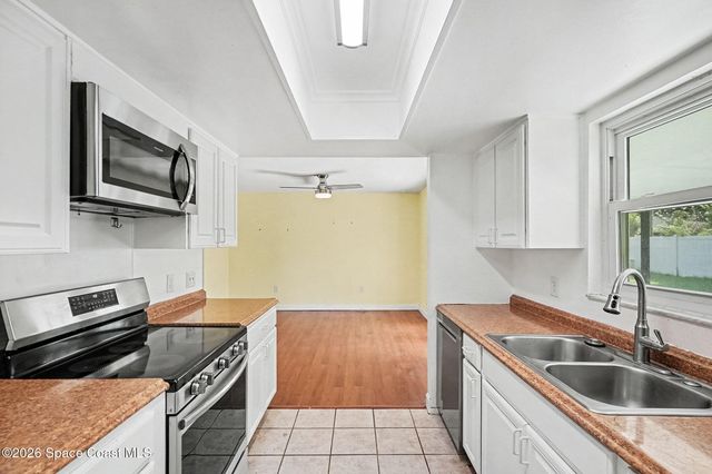 886 Barris Lane, Rockledge, FL 32955