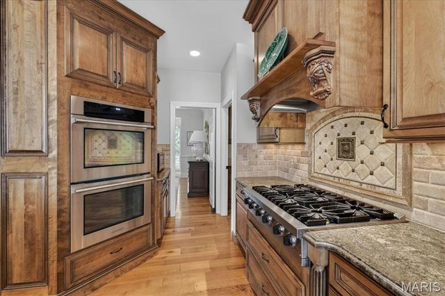 16354 Champion Drive, Chesterfield, MO 63005