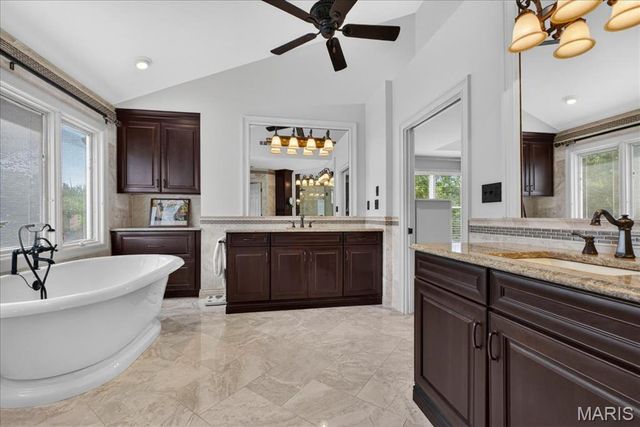 16354 Champion Drive, Chesterfield, MO 63005
