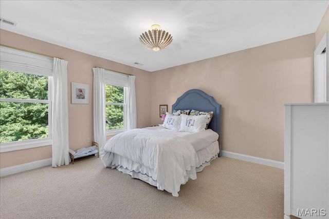 16354 Champion Drive, Chesterfield, MO 63005
