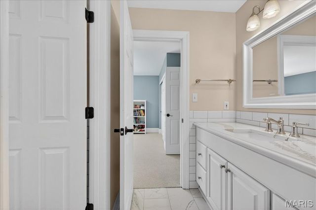 16354 Champion Drive, Chesterfield, MO 63005