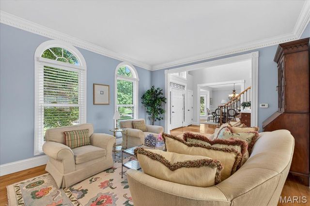 16354 Champion Drive, Chesterfield, MO 63005