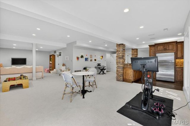 16354 Champion Drive, Chesterfield, MO 63005