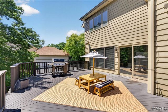 16354 Champion Drive, Chesterfield, MO 63005