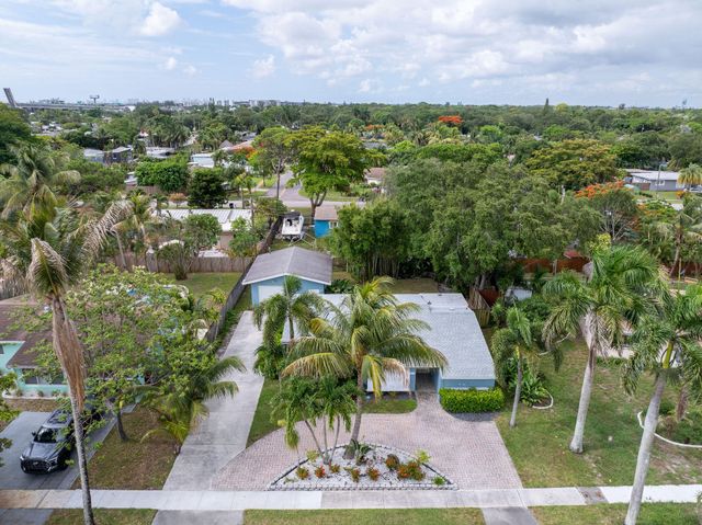 2380 SW 15th Street, Fort Lauderdale, FL 33312