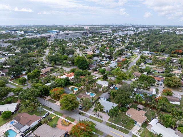 2380 SW 15th Street, Fort Lauderdale, FL 33312
