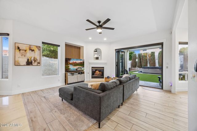 578 N Acacia Drive, Gilbert, AZ 85233