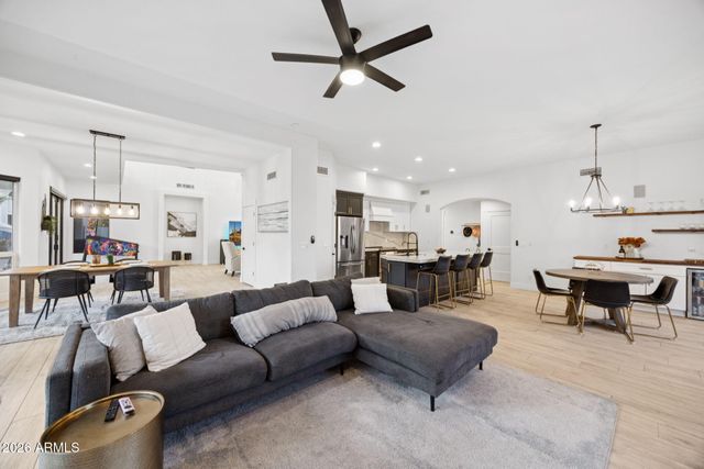 578 N Acacia Drive, Gilbert, AZ 85233