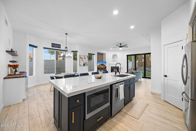 578 N Acacia Drive, Gilbert, AZ 85233