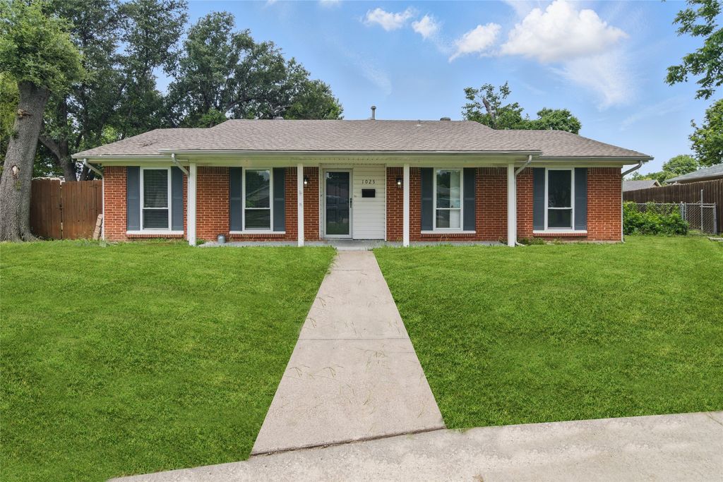 1025 Briar Way, Garland, TX 75043