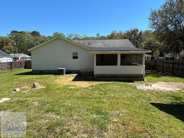 121 Calico Court, Midway, GA 31320