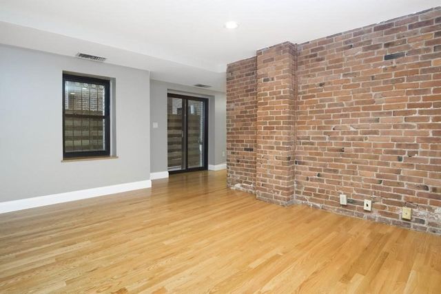95 Gainsborough St 7, Boston, MA 02115