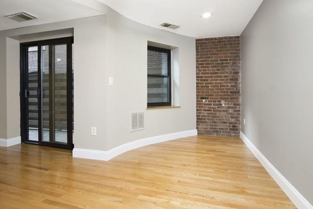 95 Gainsborough St 7, Boston, MA 02115