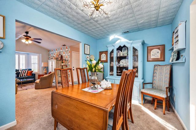 621 Dawnridge Rd, Roseville, CA 95678