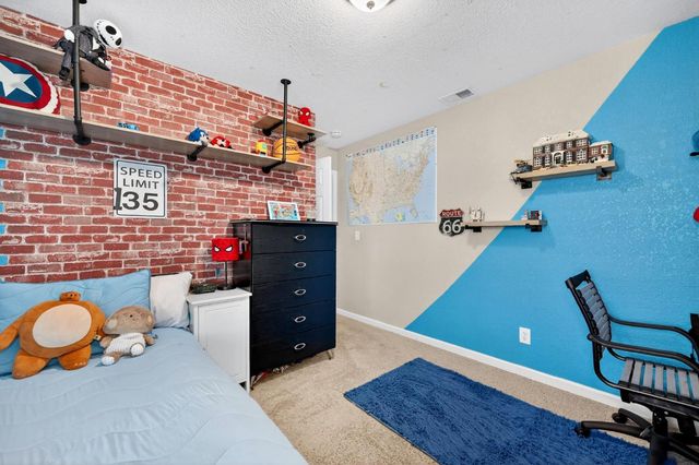 621 Dawnridge Rd, Roseville, CA 95678