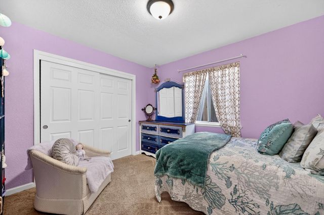 621 Dawnridge Rd, Roseville, CA 95678