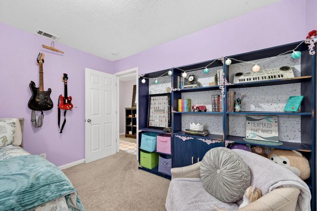 621 Dawnridge Rd, Roseville, CA 95678