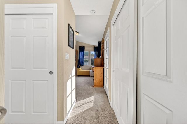 621 Dawnridge Rd, Roseville, CA 95678