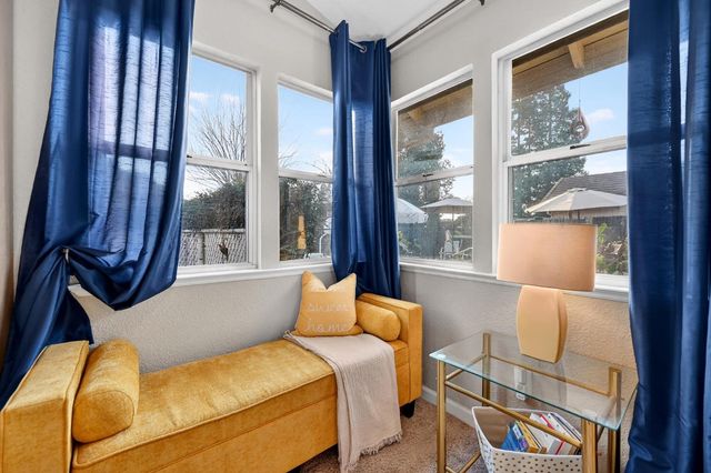 621 Dawnridge Rd, Roseville, CA 95678