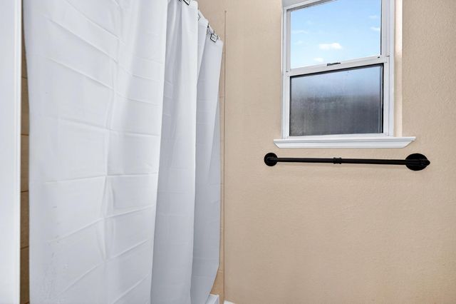 621 Dawnridge Rd, Roseville, CA 95678