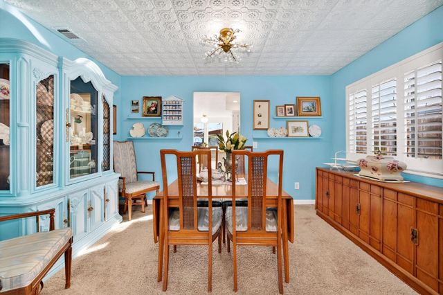 621 Dawnridge Rd, Roseville, CA 95678