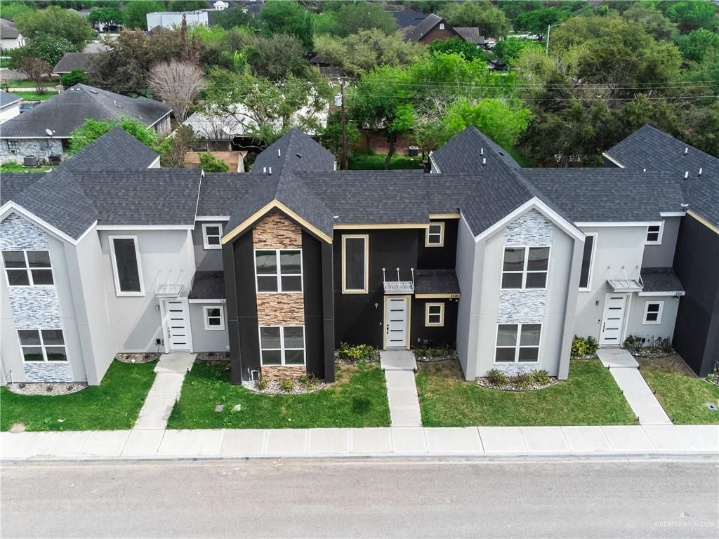 5402 N Crown Point, Pharr, TX 78577