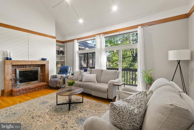 11 EDINBURGH CT, Newark, DE 19711