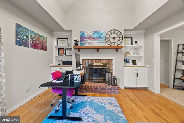 11 EDINBURGH CT, Newark, DE 19711