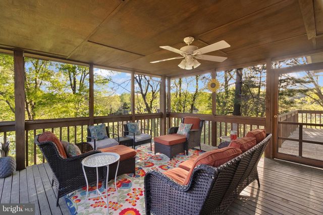 11 EDINBURGH CT, Newark, DE 19711