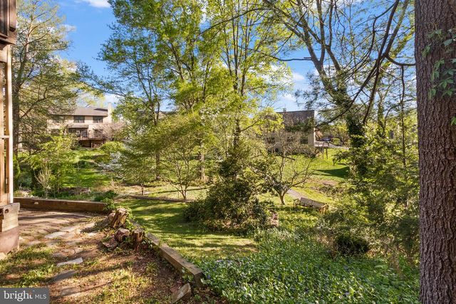 11 EDINBURGH CT, Newark, DE 19711