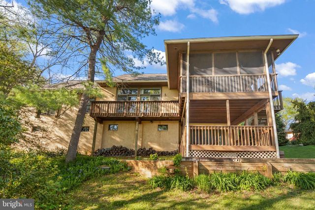 11 EDINBURGH CT, Newark, DE 19711