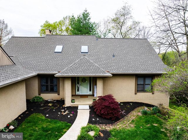 11 EDINBURGH CT, Newark, DE 19711