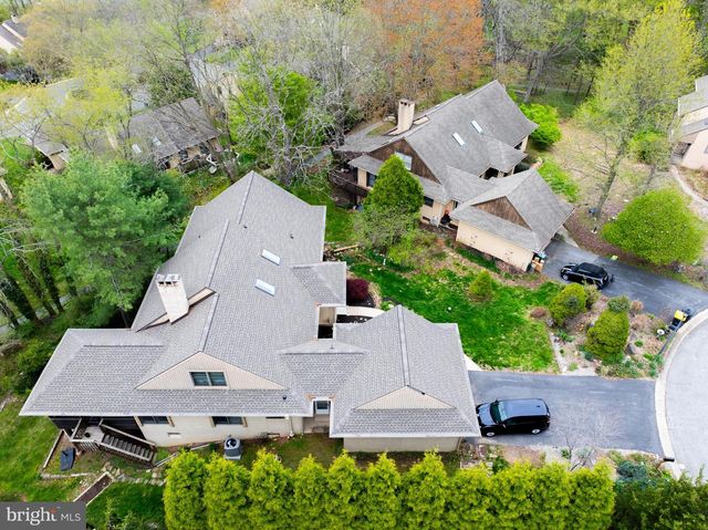 11 EDINBURGH CT, Newark, DE 19711