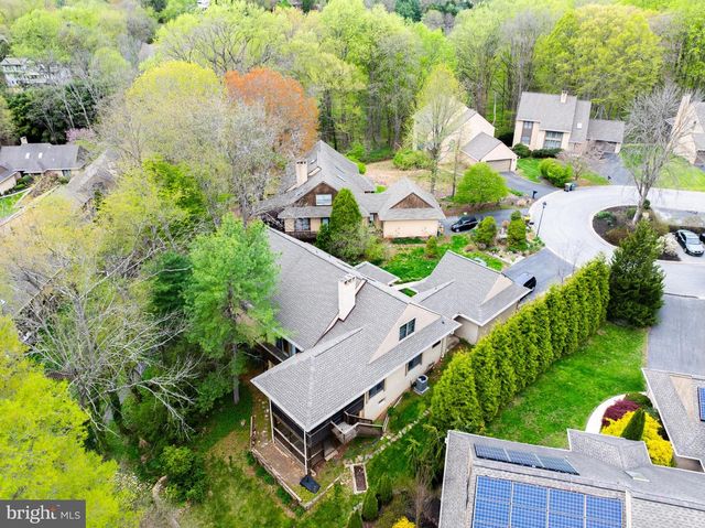 11 EDINBURGH CT, Newark, DE 19711